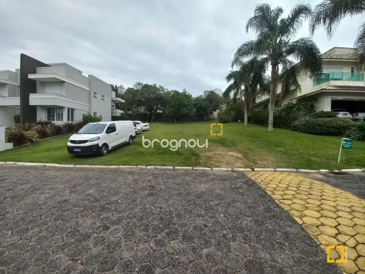 Terreno à venda em Cacupé, condomínio fechado. - Foto 2