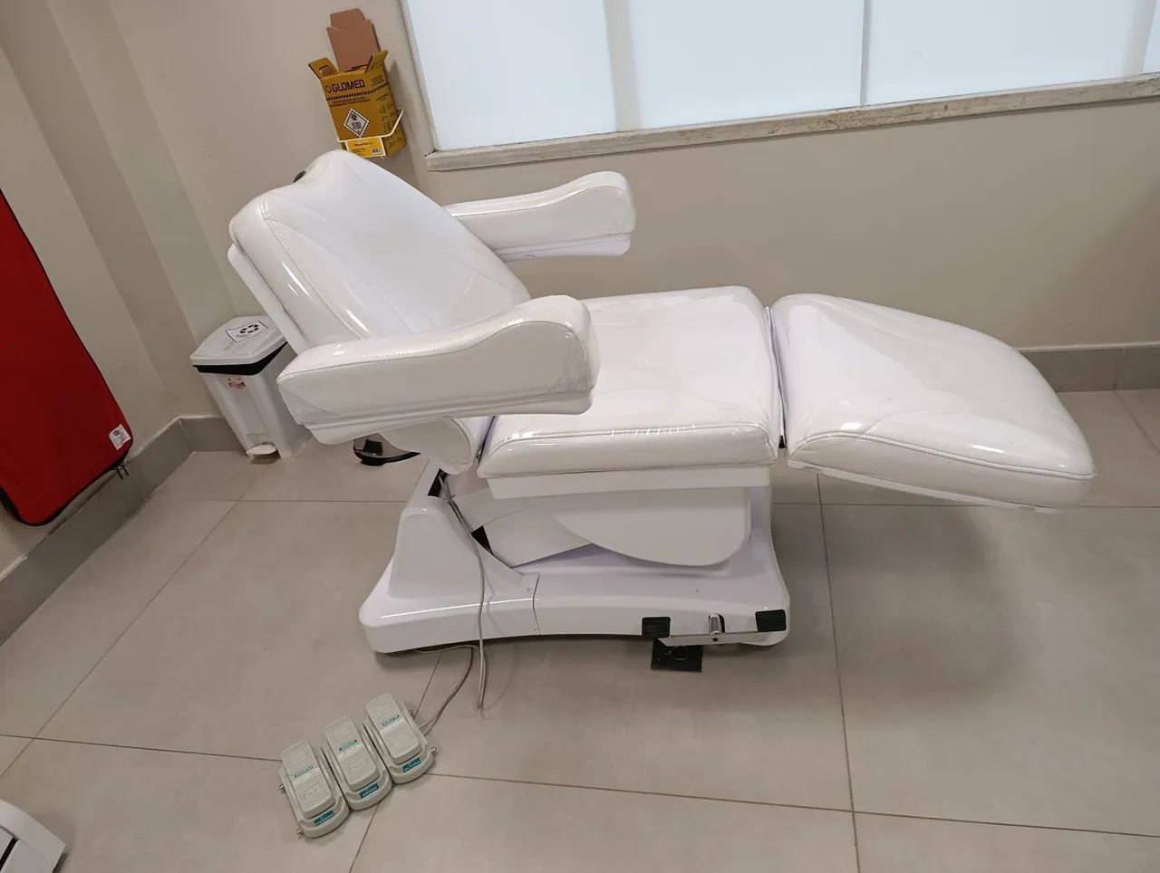Cadeira consultório paciente / dentista 