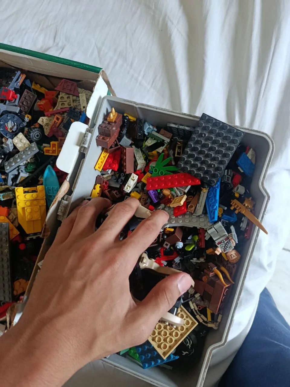 2 caixas de minifigure é de blocos de montar !!aceito ofertas!!! - Foto 2