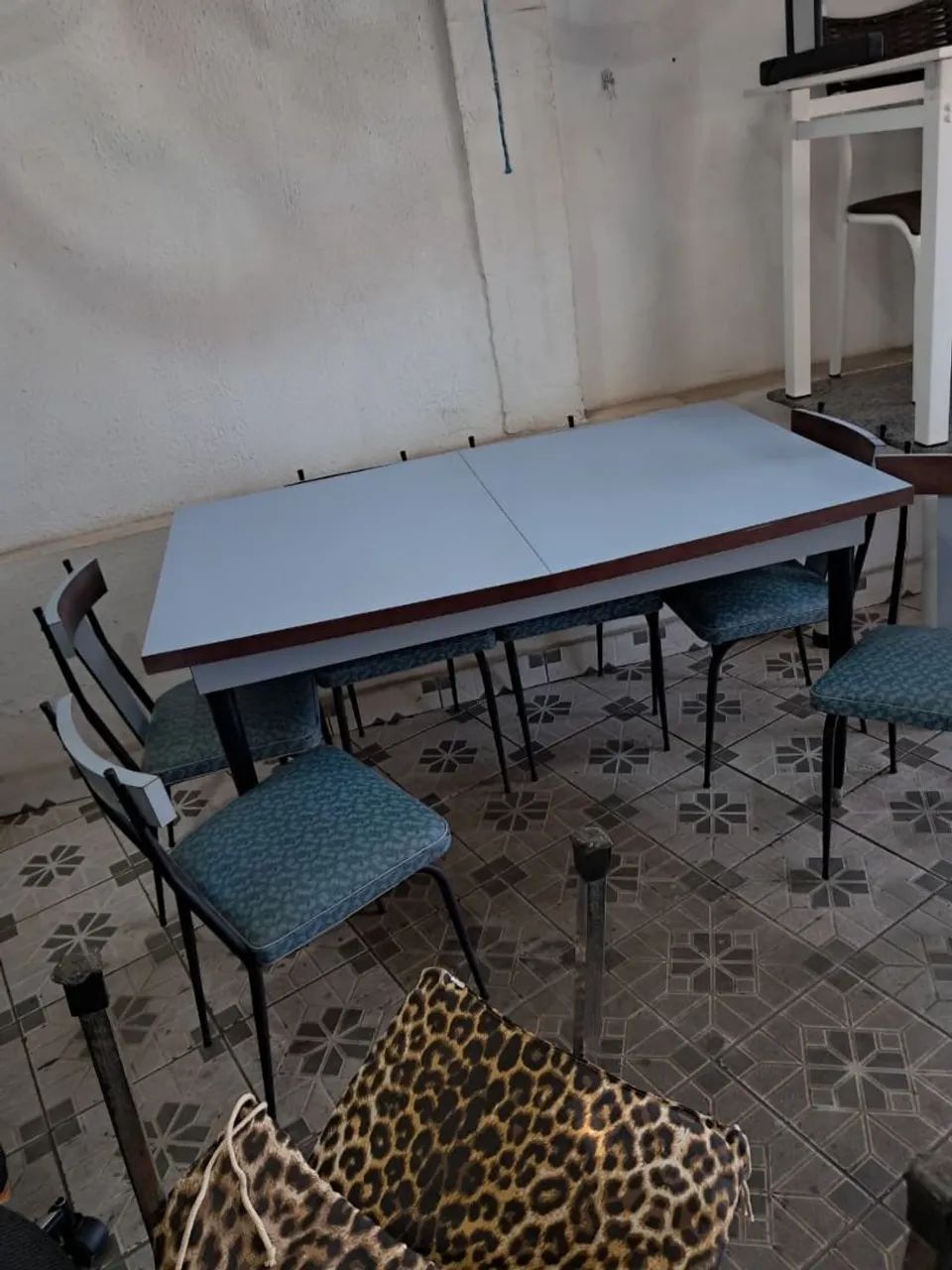 CONJUNTO DE MESA ANTIGO, LEIAM: - Foto 4