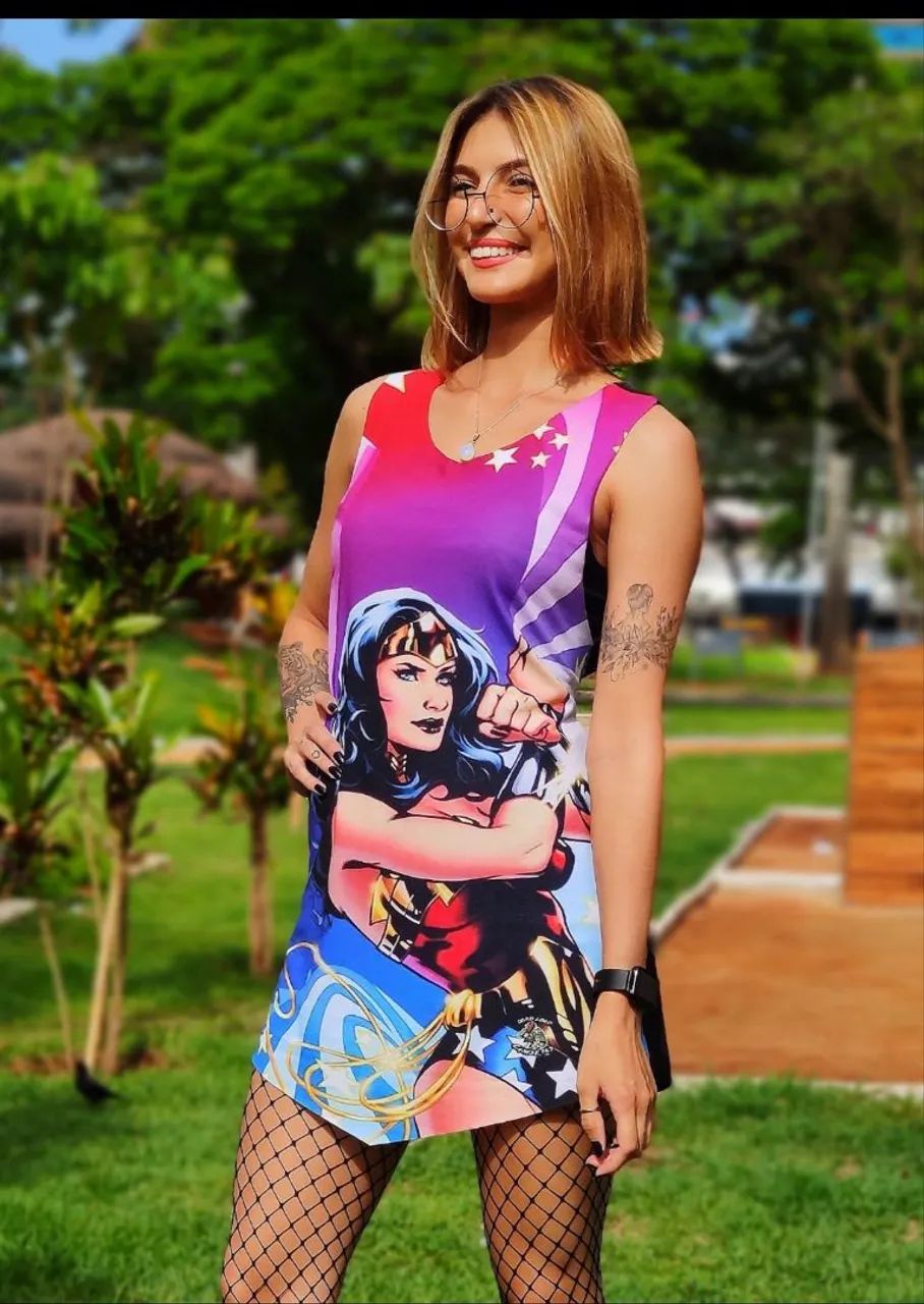 Camisetas feminina e masculinas 