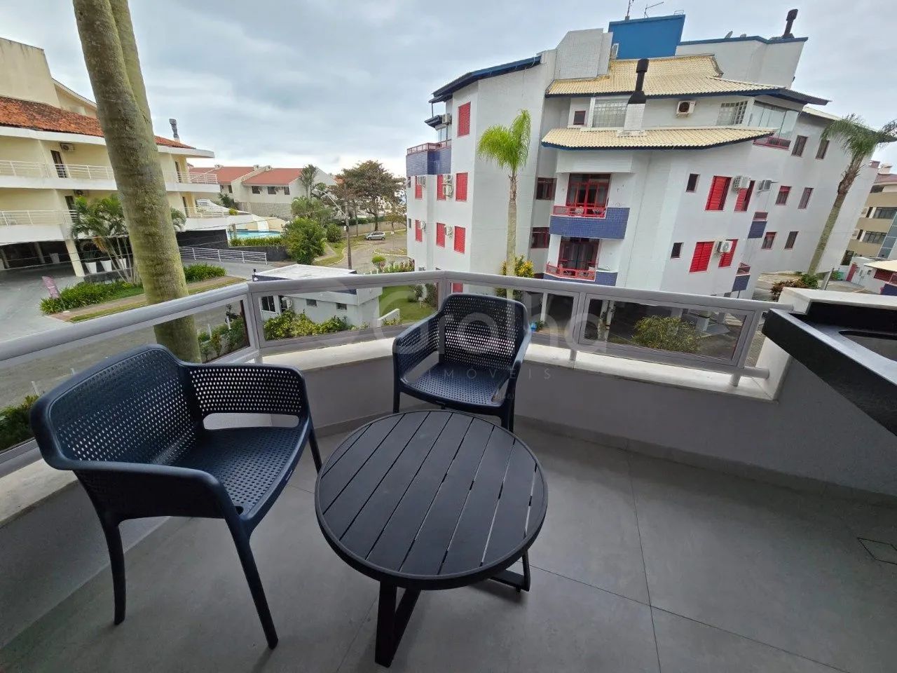 Apartamento com 3 quartos sendo 1 suíte com 96,98m² na Praia Brava. - Foto 2