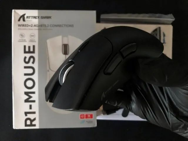 (NOVO) Mouse Gamer Attack Shark R1 Preto Sem Fio | 18.000 DPI | PAW3311
