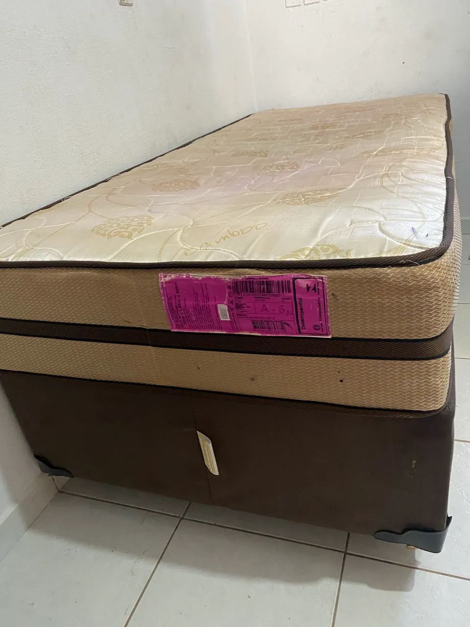 Cama solteiro 