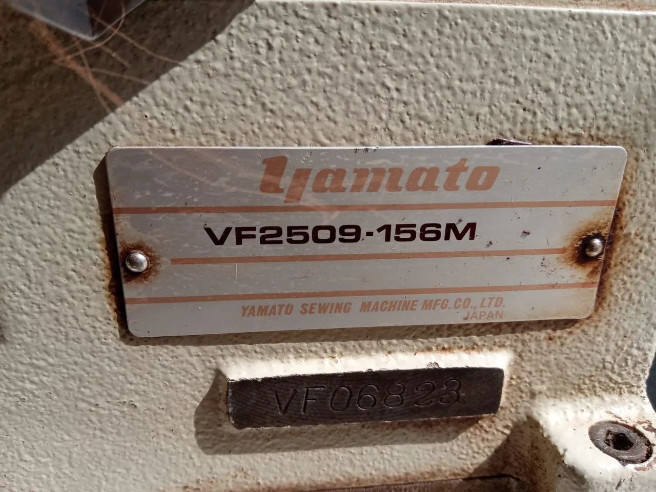 Vendo máquina interlock, funcionando<br>Retirada no local<br>500,<br>Tel. * - Foto 2