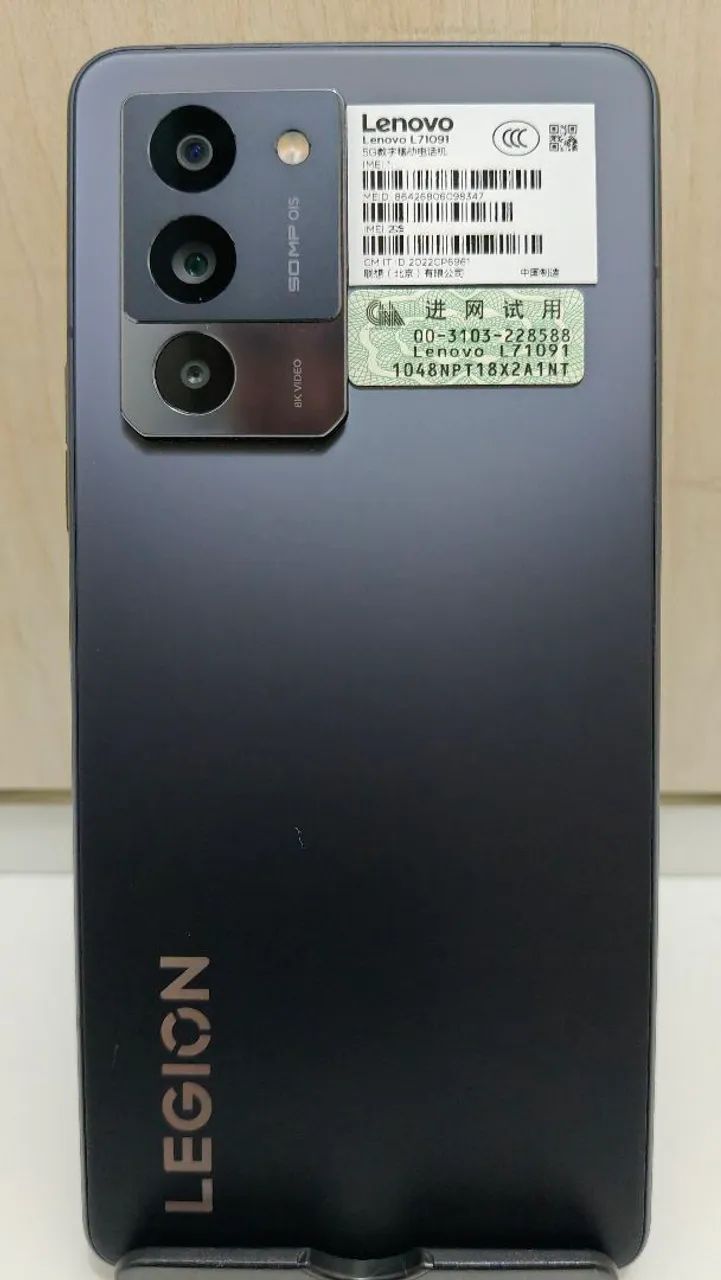 LENOVO LEGION Y70  8/128 Gb