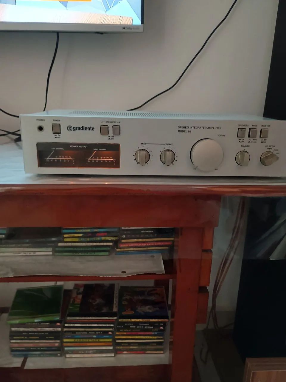 Amplificador Gradiente model 86 revisado 