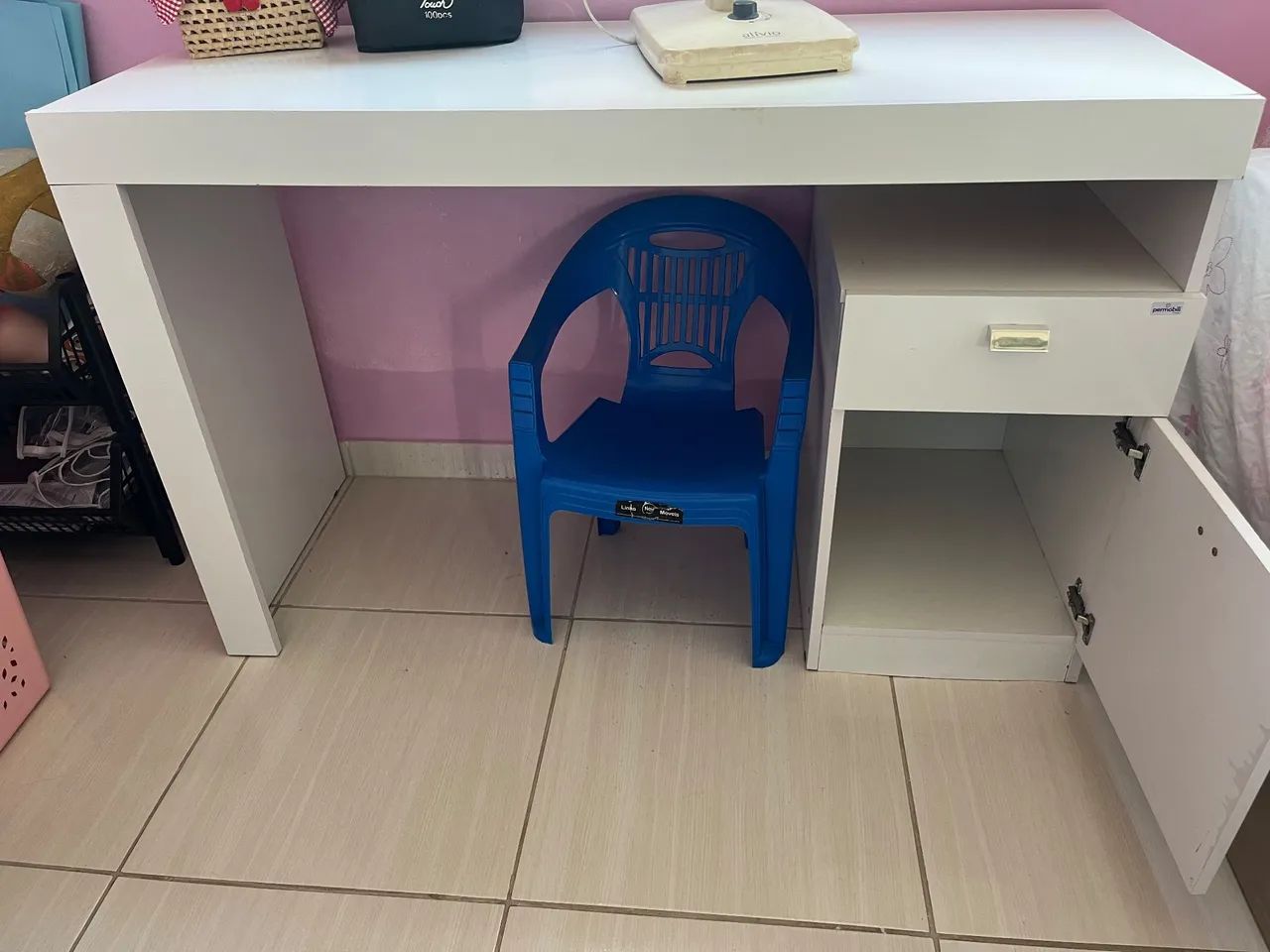 Escrivaninha com Gaveteira Lateral. - Foto 4