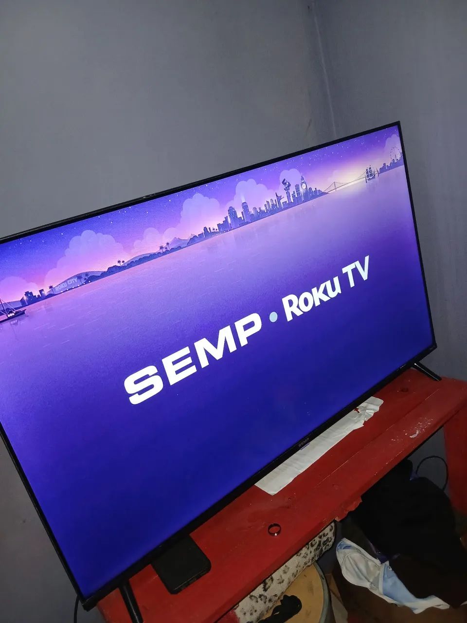 Vendo Uma televisão smart de 43 polegadas!. Ela está pegando tudo perfeitamente!. - Foto 2