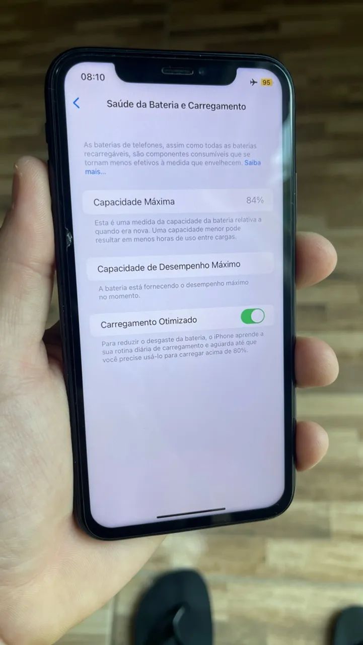 iPhone XR - EXCELENTE estado tudo funcionando - Foto 4