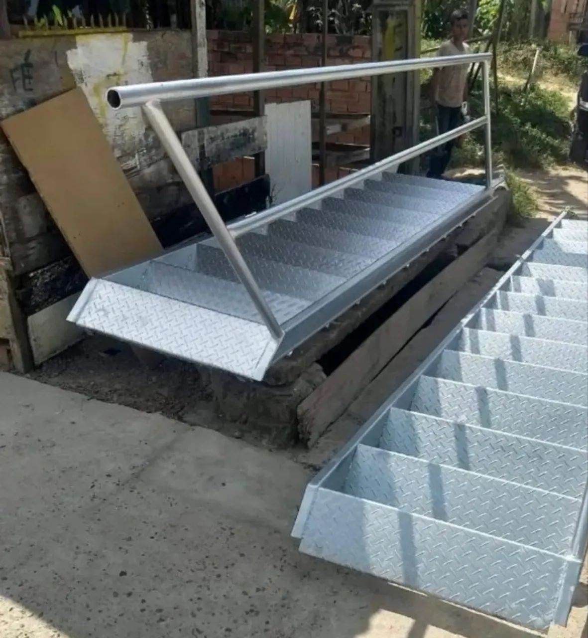Escada de ferro pronta