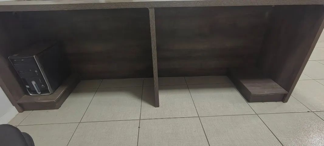 Mesa de Escritório / Estação de Trabalho para 4 pessoas - Foto 2