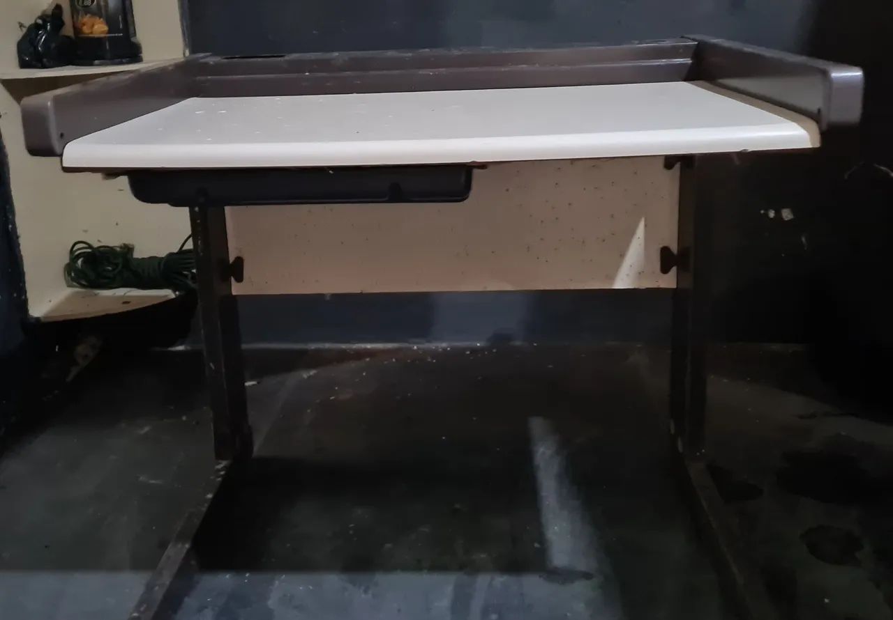 Mesa para estudo/ escritório/comércio  - Foto 2