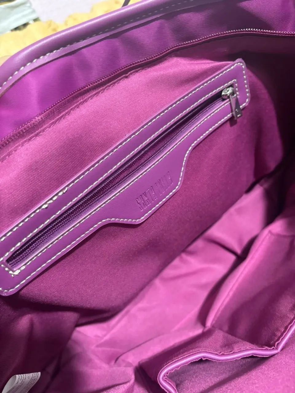 bolsa shopper em nylon santa lolla cor uva - Foto 4