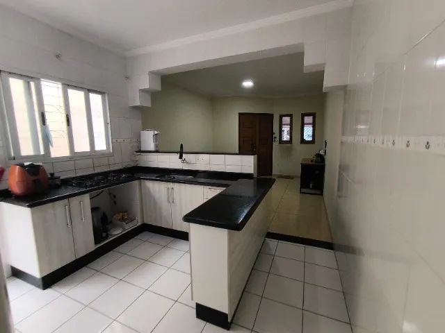 Casa com 3 quartos próxima a avenida itavuvu - Foto 2