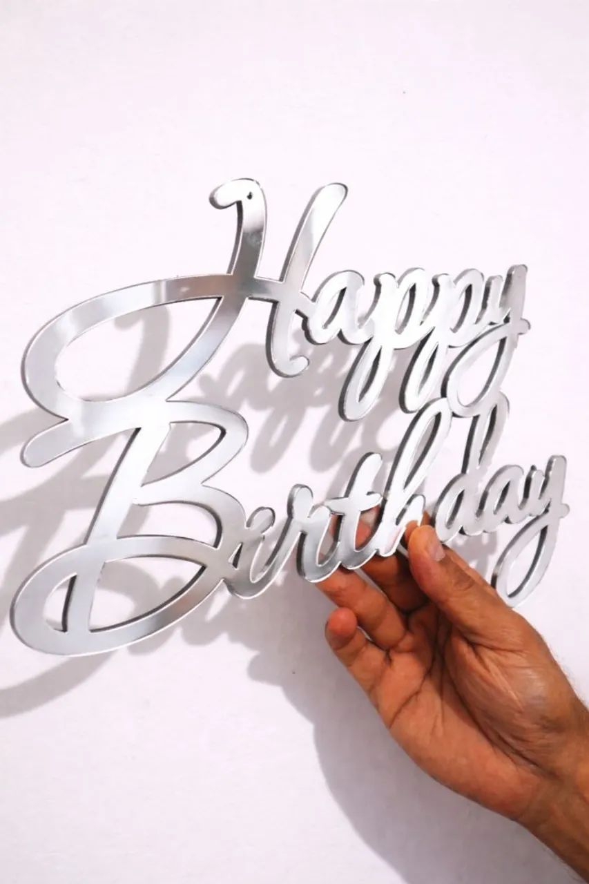 Palavra happy birthday em acrílico e base MDF  - Foto 2