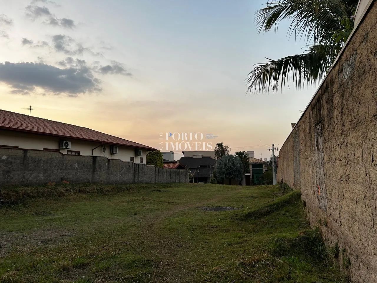 Terreno 1.200 m² em condomínio totalmente plano - Foto 3