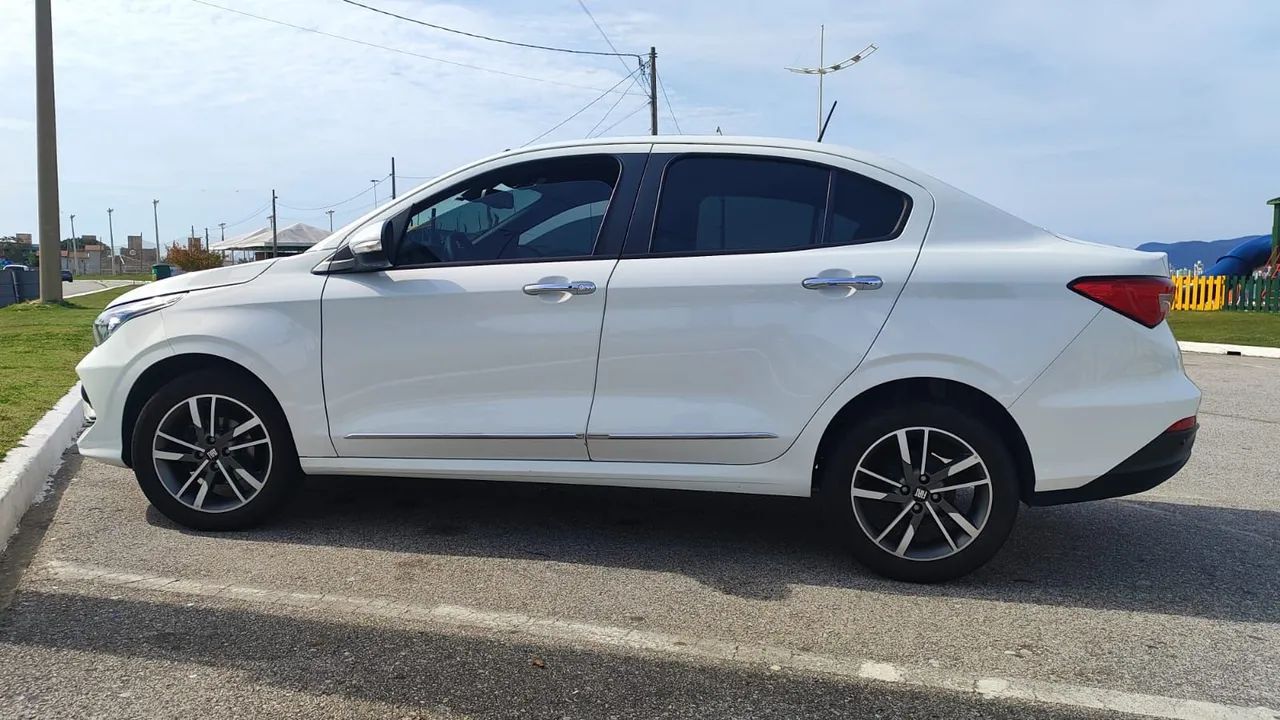 Fiat Cronos Precision 1.3 16V Flex Aut. 2025 - Foto 4