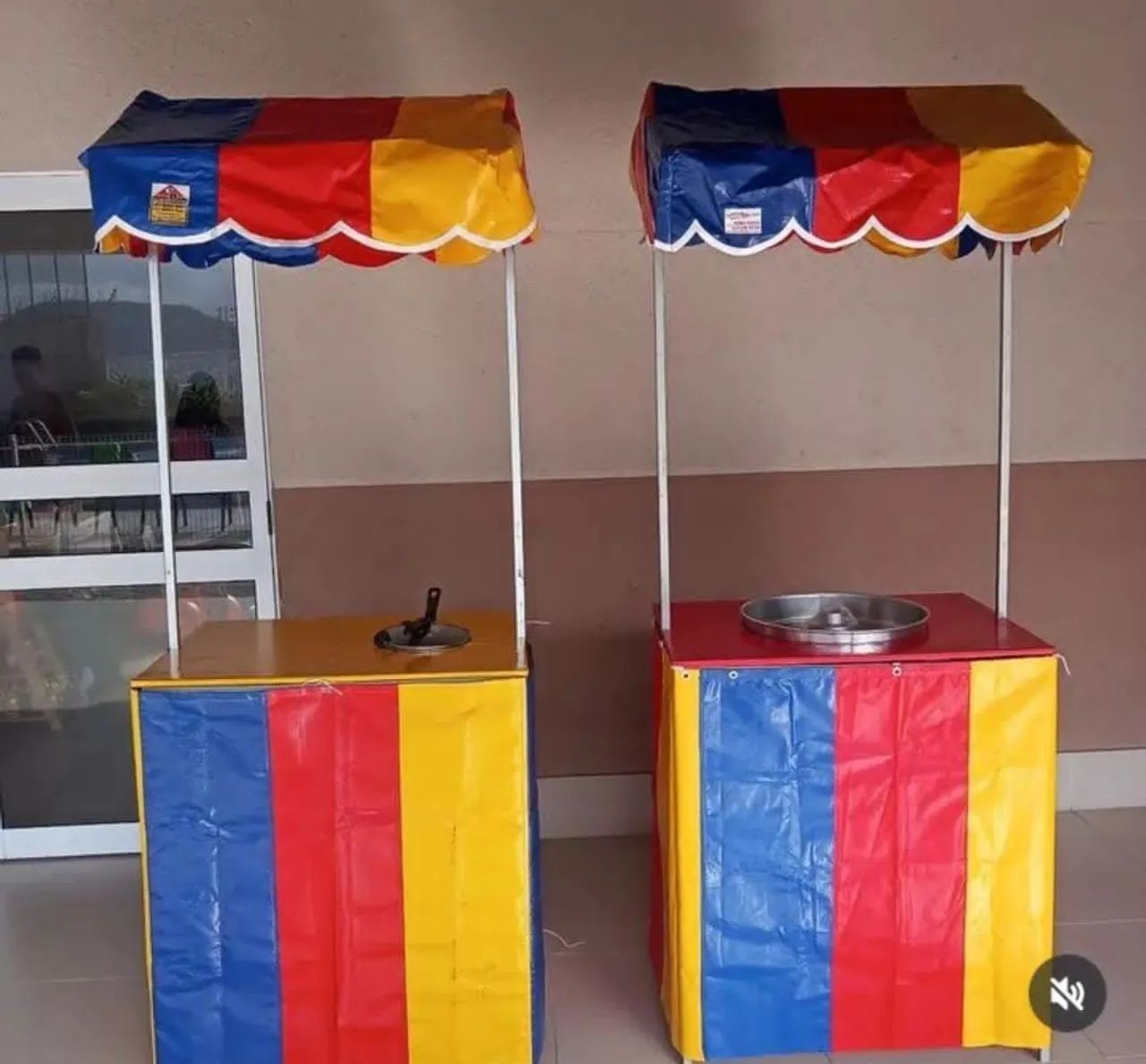 Vendo barraquinhas de algodao e pipoca