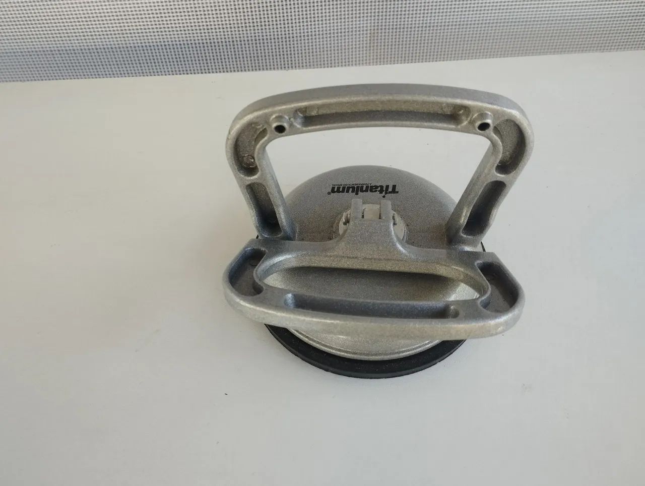 Ventosa em alumínio Titanium 11.8cm até 50kg - Foto 3