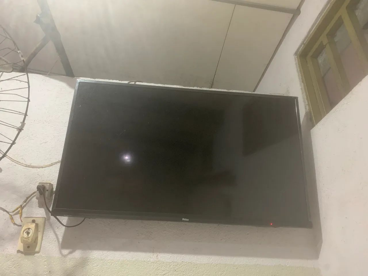 Vendo uma tv smart 43 polegada - Foto 4