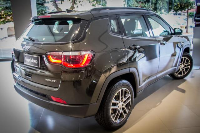 JEEP COMPASS SPORT 2.0 16V 156CV 5P - Foto 8