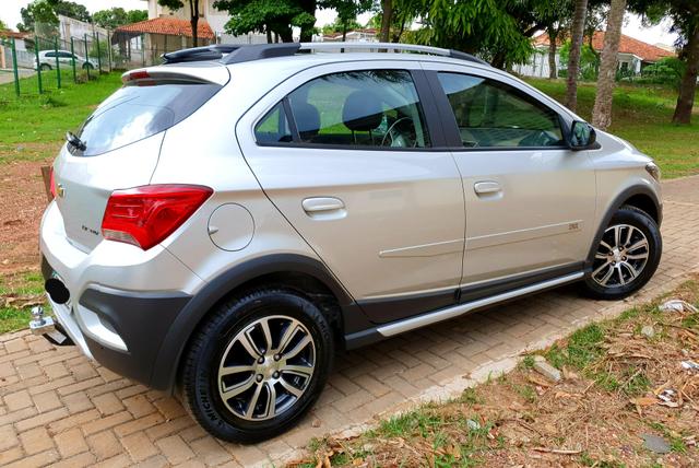 Aceita Troca GM Onix Activ 1.4 Flex Automático Único Dono Baixo Km - Foto 3