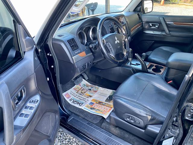 Pajero Full HPE 3.2 diesel ano 2011 4x4 Pneus BF Impecável - Foto 8