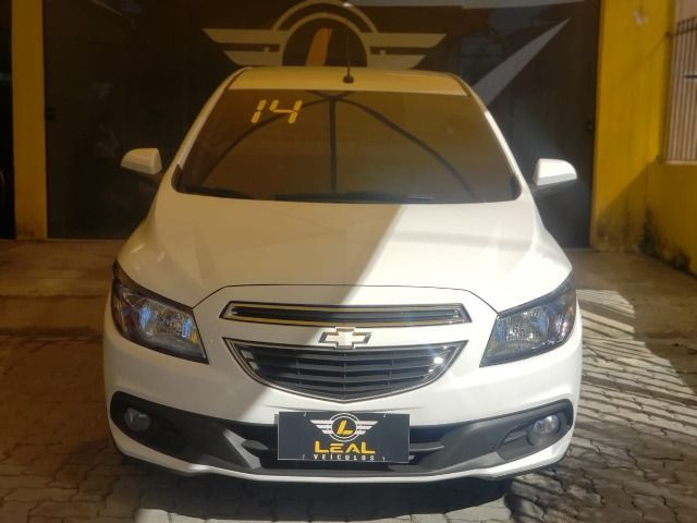 Onix LT 1.0 2014 C/MyLink