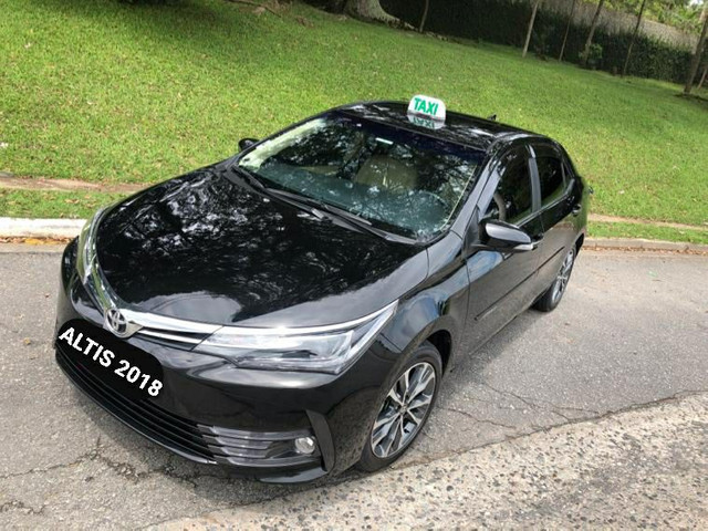 Corolla ALTIS 2018 (taxi completo) isento de IPVA
