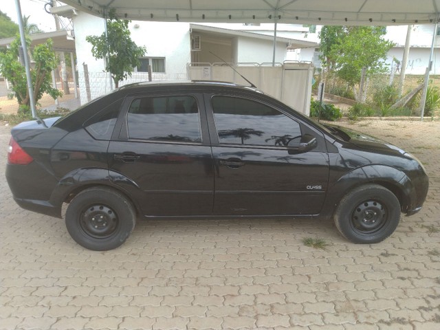 FIESTA 1.6 CLASS SEDAN 8V FLEX 4P MANUAL