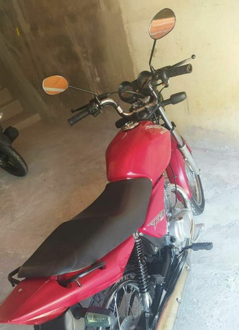 VENDO MOTO TOP