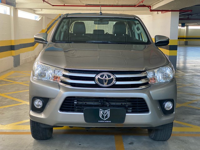 TOYOTA HILUX STD DIESEL 4X4 2018