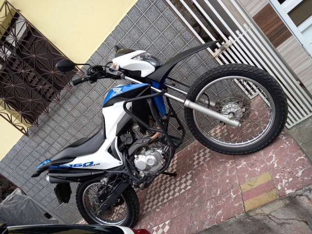 BROS 160 COMPLETA