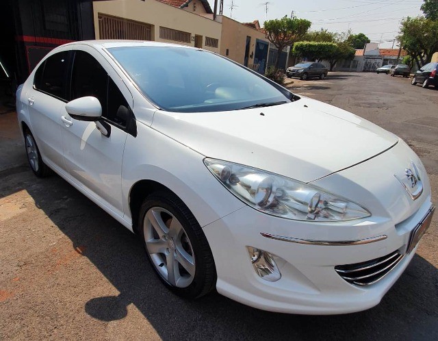 PEUGEOT 408 CÂMBIO AUTOMÁTICO AT6 MOTOR 2.0 FLEX