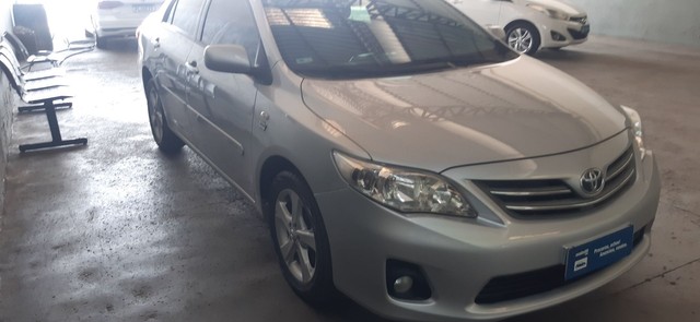 COROLLA 2013 GLI MANUAL SEGUNDO DONO CARRO PRA PESSOAS EXIGENTES