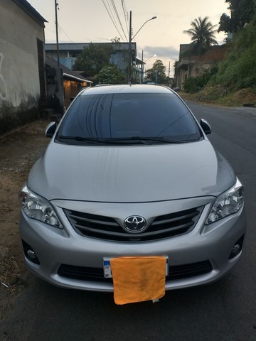 VENDO COROLLA 13/14