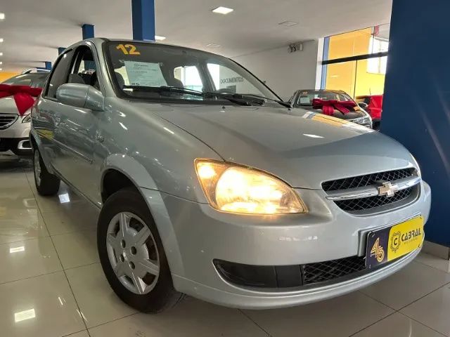 VENDE-SE (CHEVROLET CORSA CLASSIC ANO 2011/2012 1.0 LS 4 PORTAS)AR  #Chevrolet#corsa #classic 