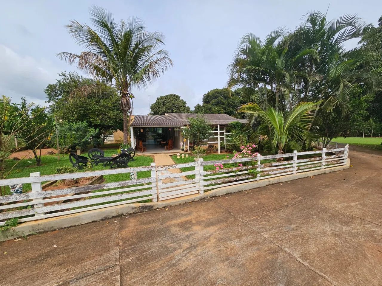 Sítio na ponte alta Sul ao lado do clube caiçara.