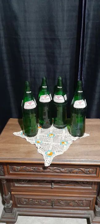 Garrafas de Guaraná Antártica 