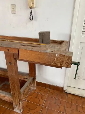 Bancada banco Marcenaria marceneiro madeira maciça com morças e gavetas - Foto 2