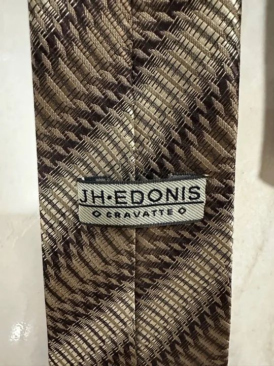 JH. Edonis Gravate- Gravata italiana de seda, marrom e bege 51 - Foto 3