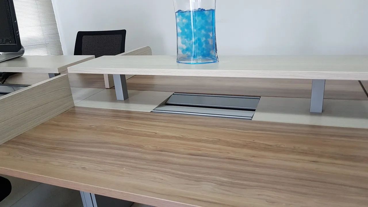 Módulo de Estações de Trabalho + Mesa de Reuniões - Foto 2