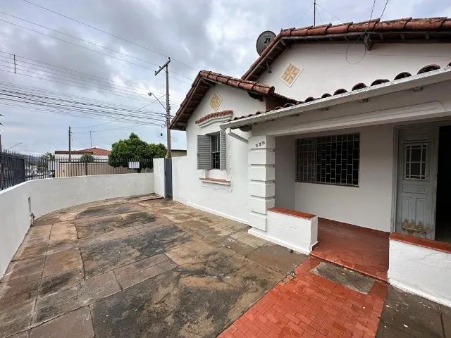 Captação de Casa a venda na Rua Chico Mestre - até 451/452, Vila Pinheiro, Pirassununga, SP