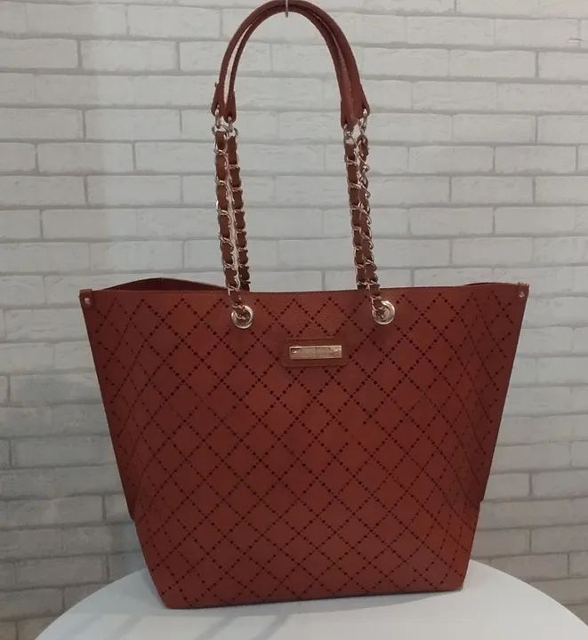 Bolsa Santa Lolla Perfuros Caramelo