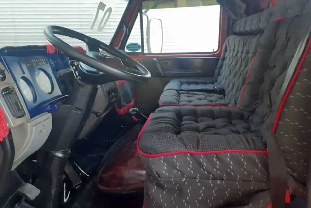 VW 24-220 Worker Carroceria  - Foto 6