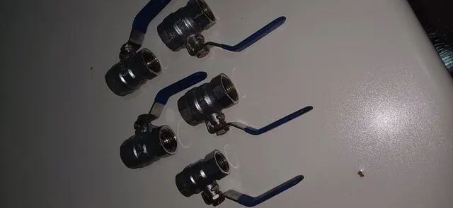 5 ball valves 3/4" $ 160