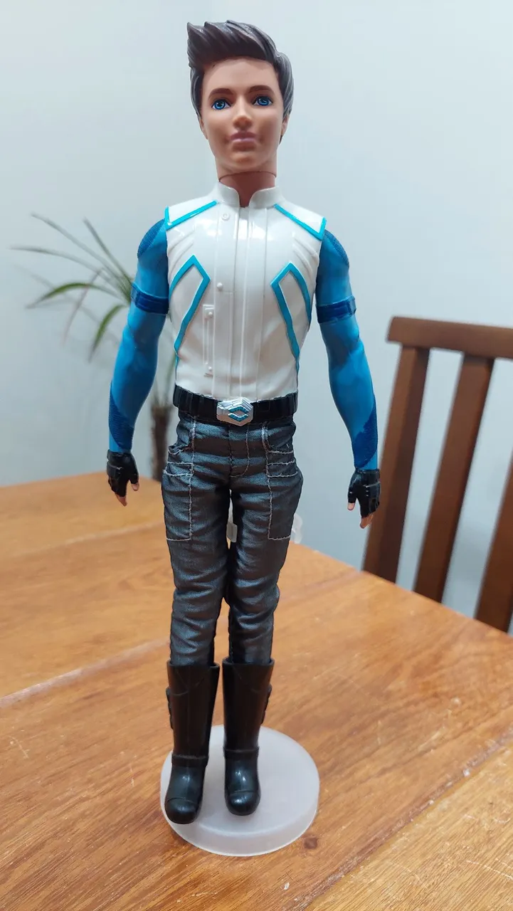 Boneco Ken astronauta Barbie Aventira nas Estrelas