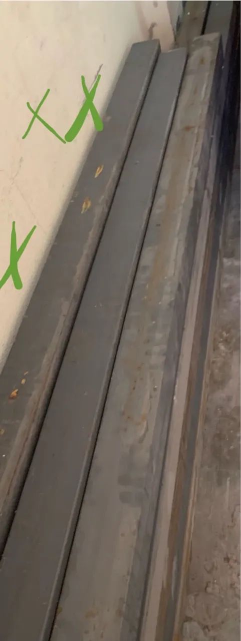 3 metros cada , por R$270,00 cada peça 