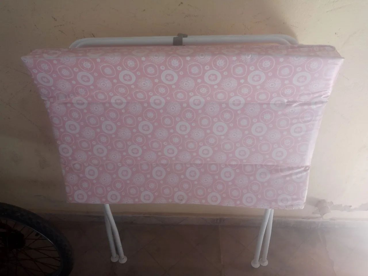 Trocador com suporte de banheira64520808562305120